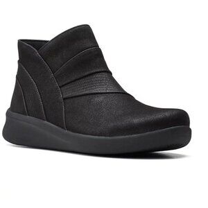 Clarks Sillian Womens Black 2.0 Rise Cushion Soft Technology Boots Size 5.5 NWOB
